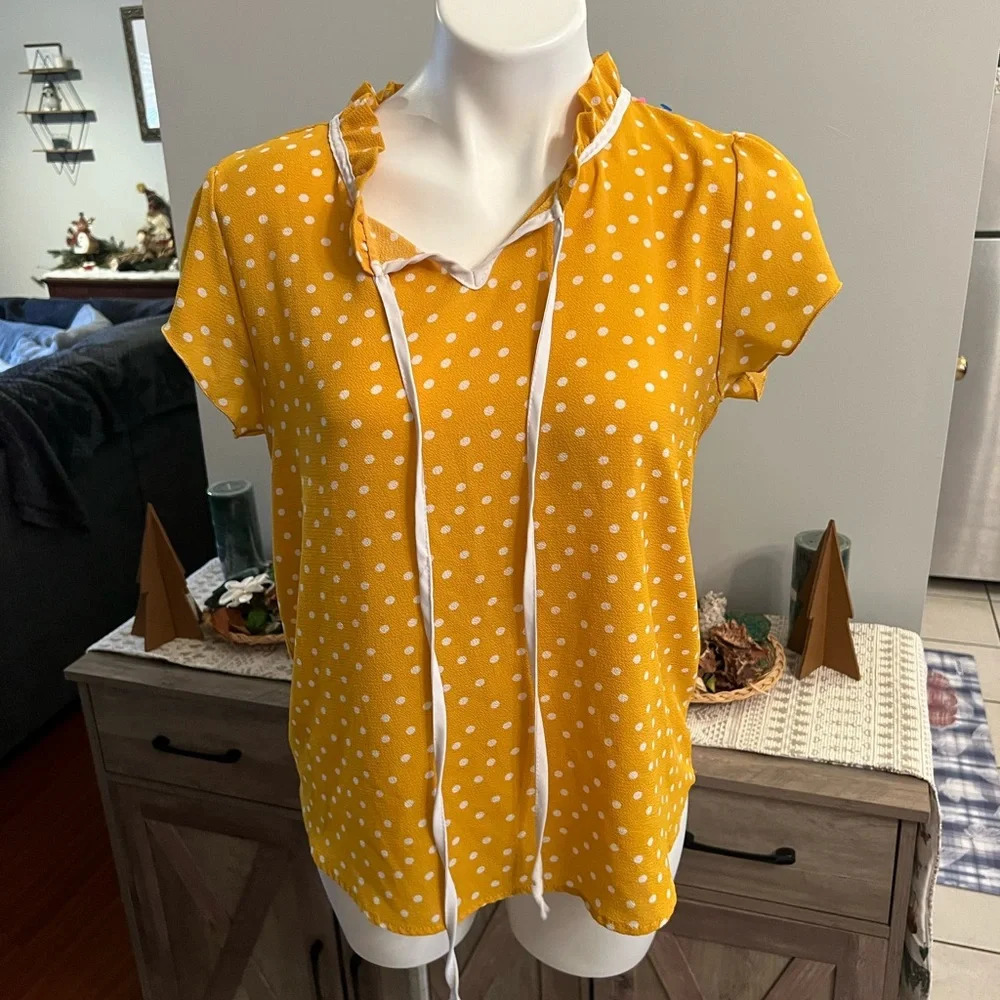 Chocolate USA yellow and white polka dot top